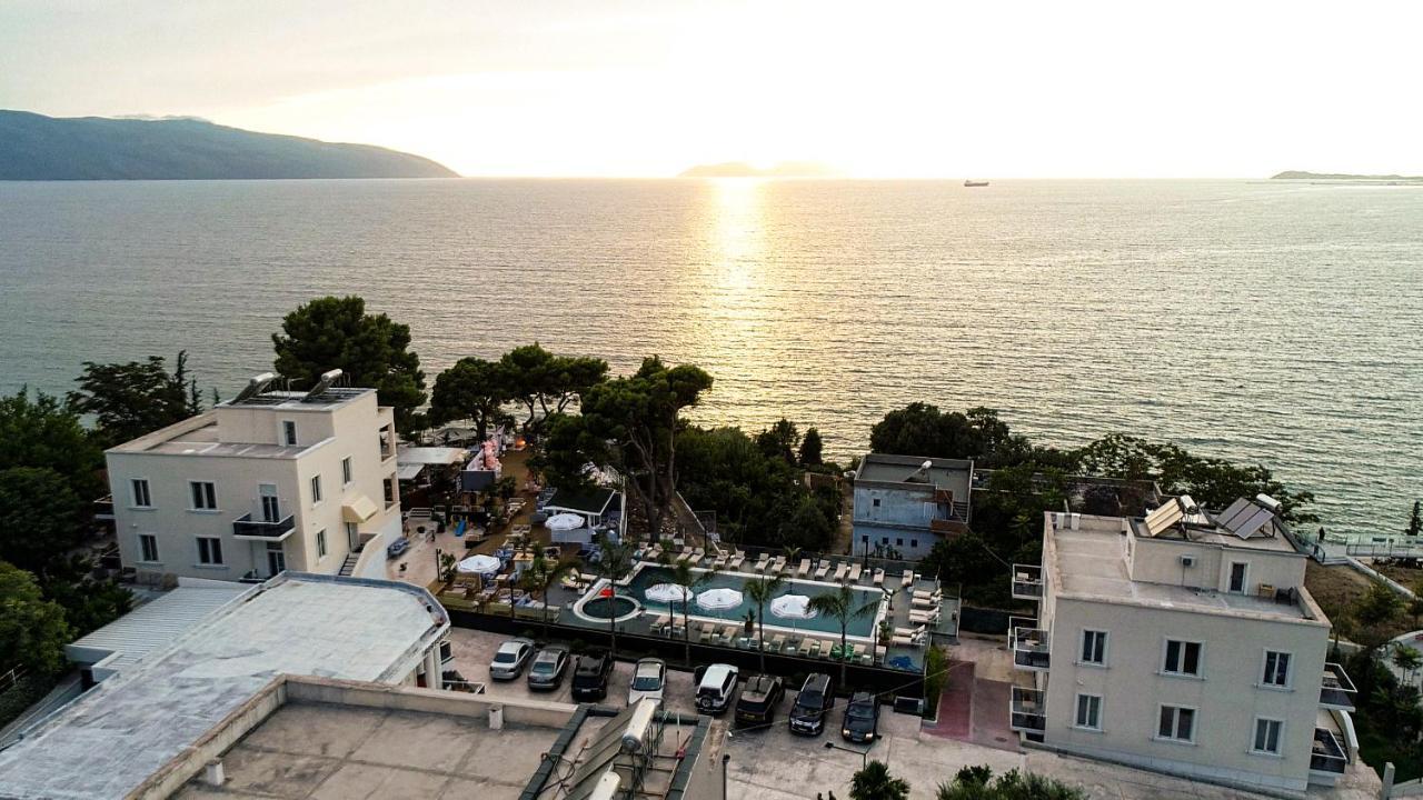 Le Palazzine Hotel Vlorë Exteriör bild