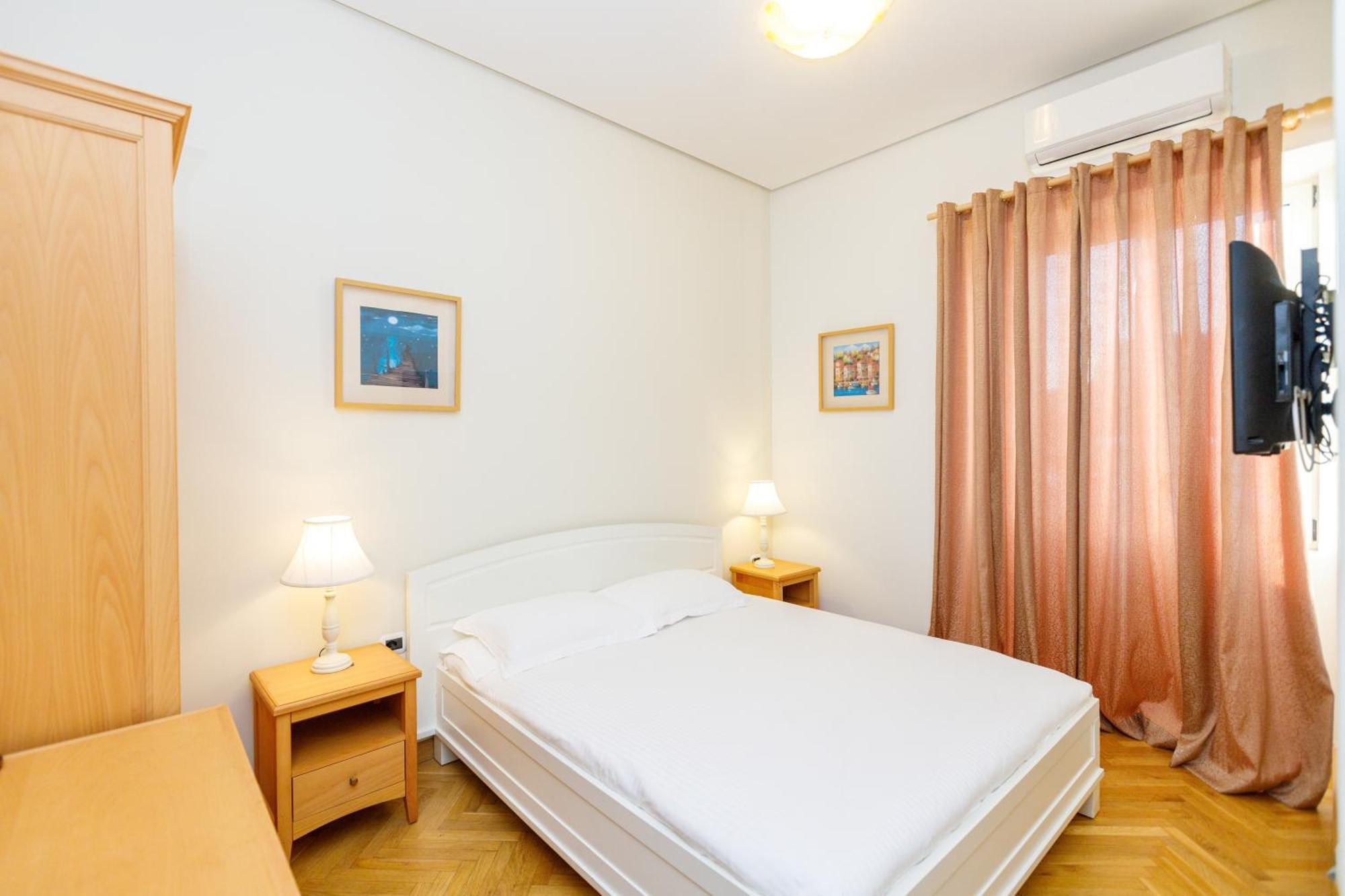 Le Palazzine Hotel Vlorë Exteriör bild