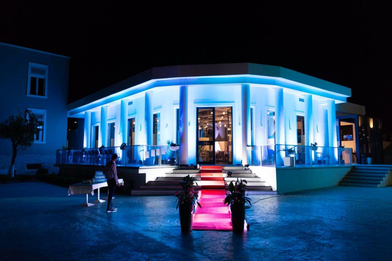 Le Palazzine Hotel Vlorë Exteriör bild